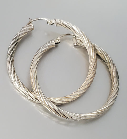 2760-Twisted Etch Sterling Silver 1.5" Hoop Earrings