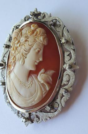 Victorian 11k Gold and Diamond Cameo Brooch