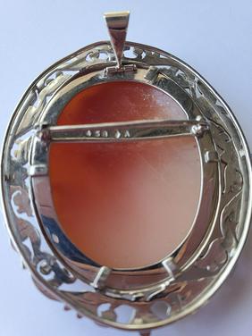Victorian 11k Gold and Diamond Cameo Brooch
