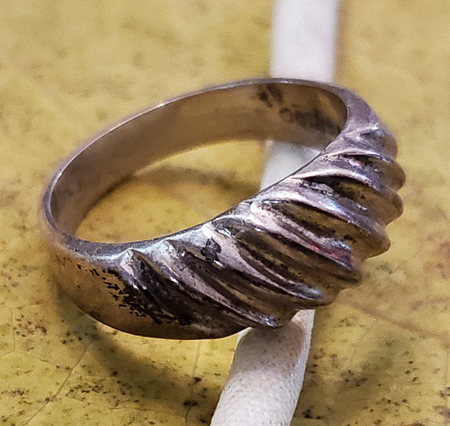 Dome Style Sterling Silver Ring sz 7.5