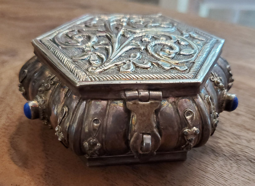 Vintage 900 Silver and Lapis Jewelry Case