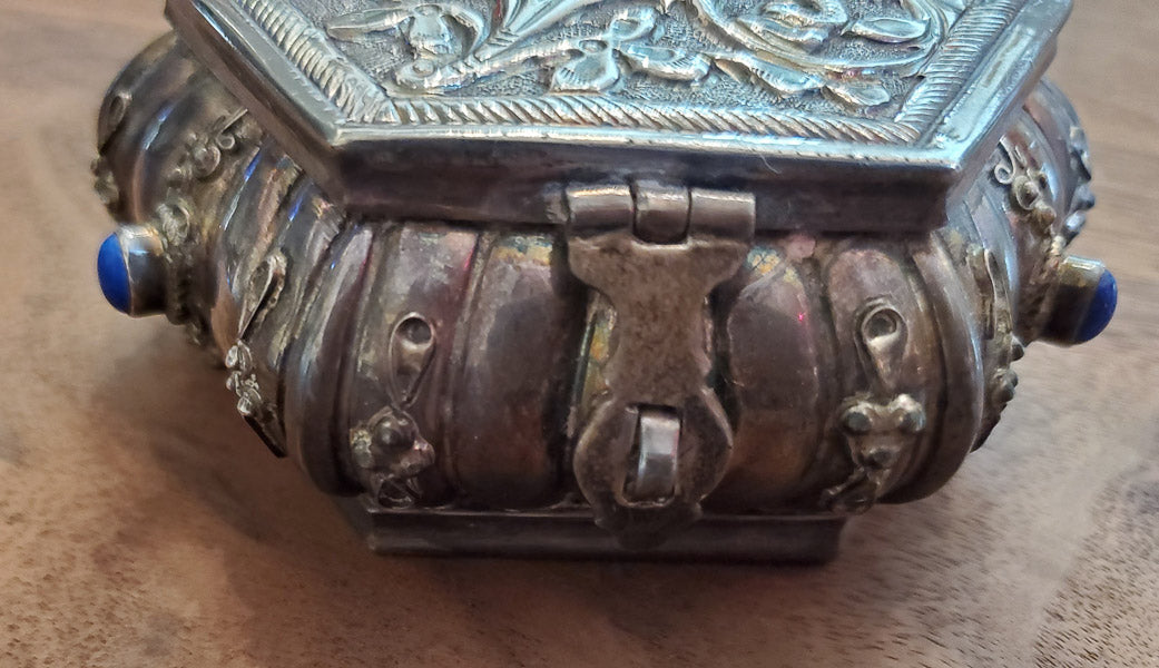 Vintage 900 Silver and Lapis Jewelry Case
