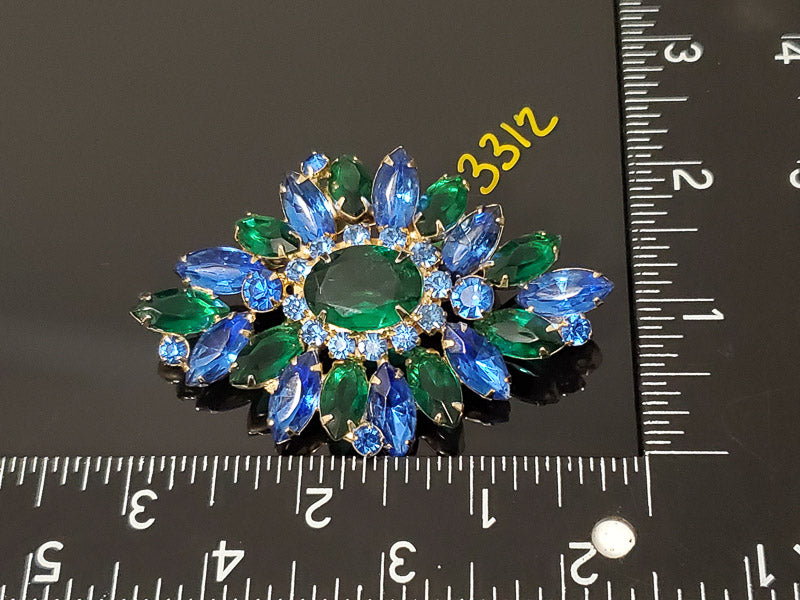 Vintage Rhinestone Brooch