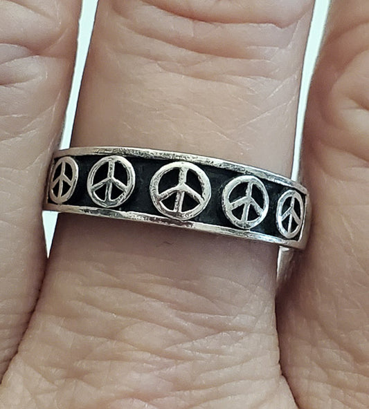 2681-Peace Sign Sterling Silver Ring sz 9