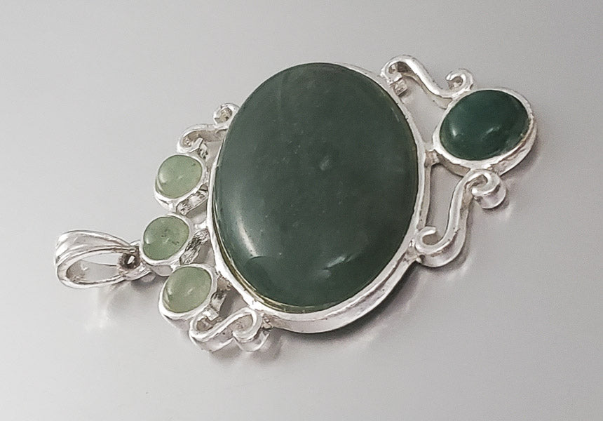 3556-Large Silver Tone Stone Pendant