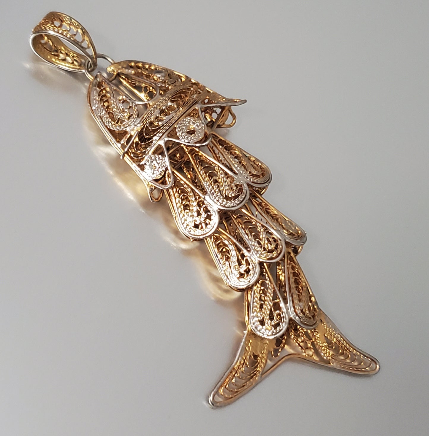 2127-Articulated Filigree Fish Pendant