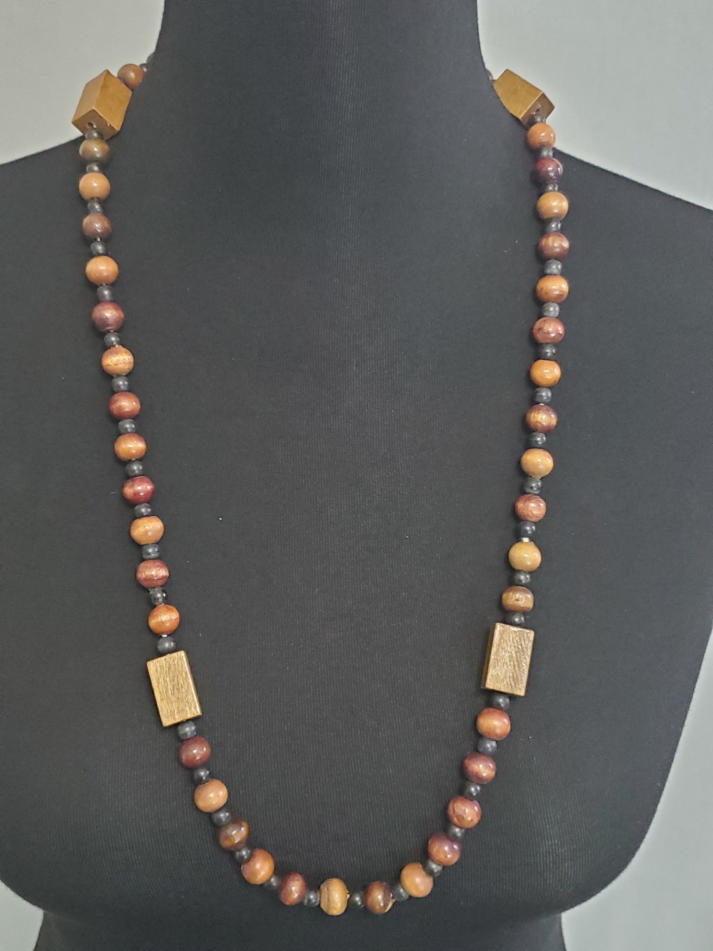 4310-Wood Necklace